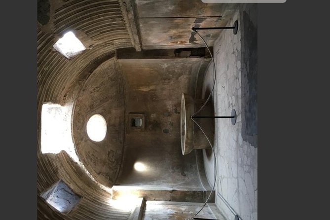 Pompeii, Vesuvius & Wine Tasting Private day Tour - Authentic Italian Lunch with Fresh Tomatoes and Pasta