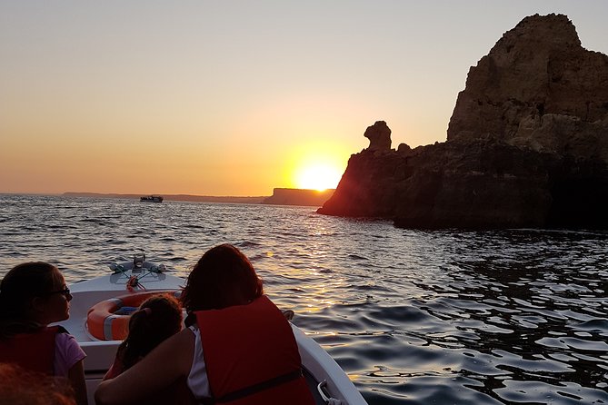 Ponta da Piedade Sunset Tour in Lagos, Algarve - Highlights of the Sunset Tour: Beaches, Caves, and Rock Formations