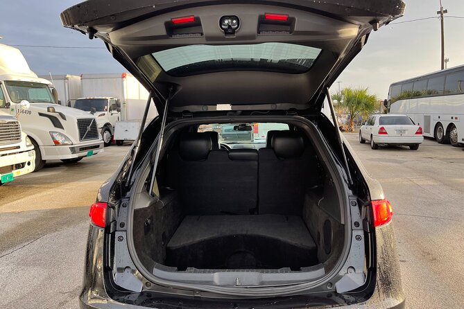 Port Canaveral to Orlando Airport MCO Luxury Sedan - How to Find Your Pickup and Location Details