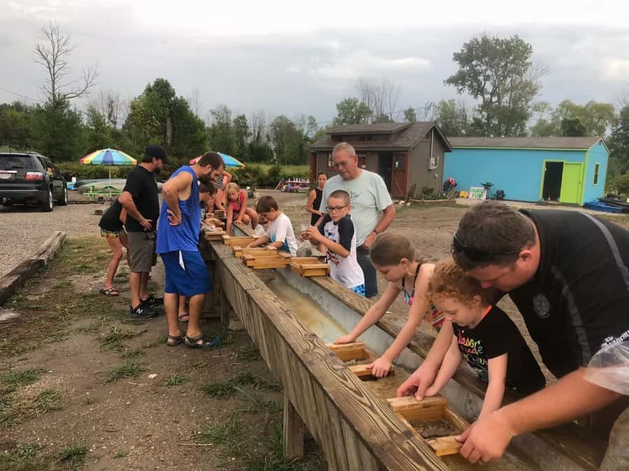 Port Clinton: Gem Mining Experience - The Unique Setup at the Port Clinton Mine