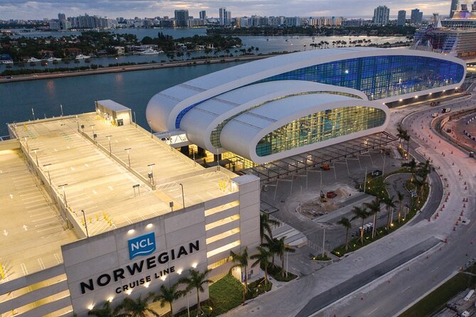 Port of Miami | Airport | Hotel | Private Transfer SUV - Luxury Vehicles Designed for Comfort and Relaxation