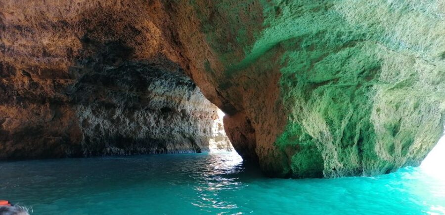 Portimão: Benagil Sea Caves Speedboat Adventure Tour - Exploring the Algarve Coast from Portimão to Ferragudo