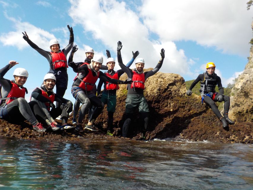 Portinho da Arrábida: Coasteering Boat Tour - From the Meeting Point to the End of the Adventure