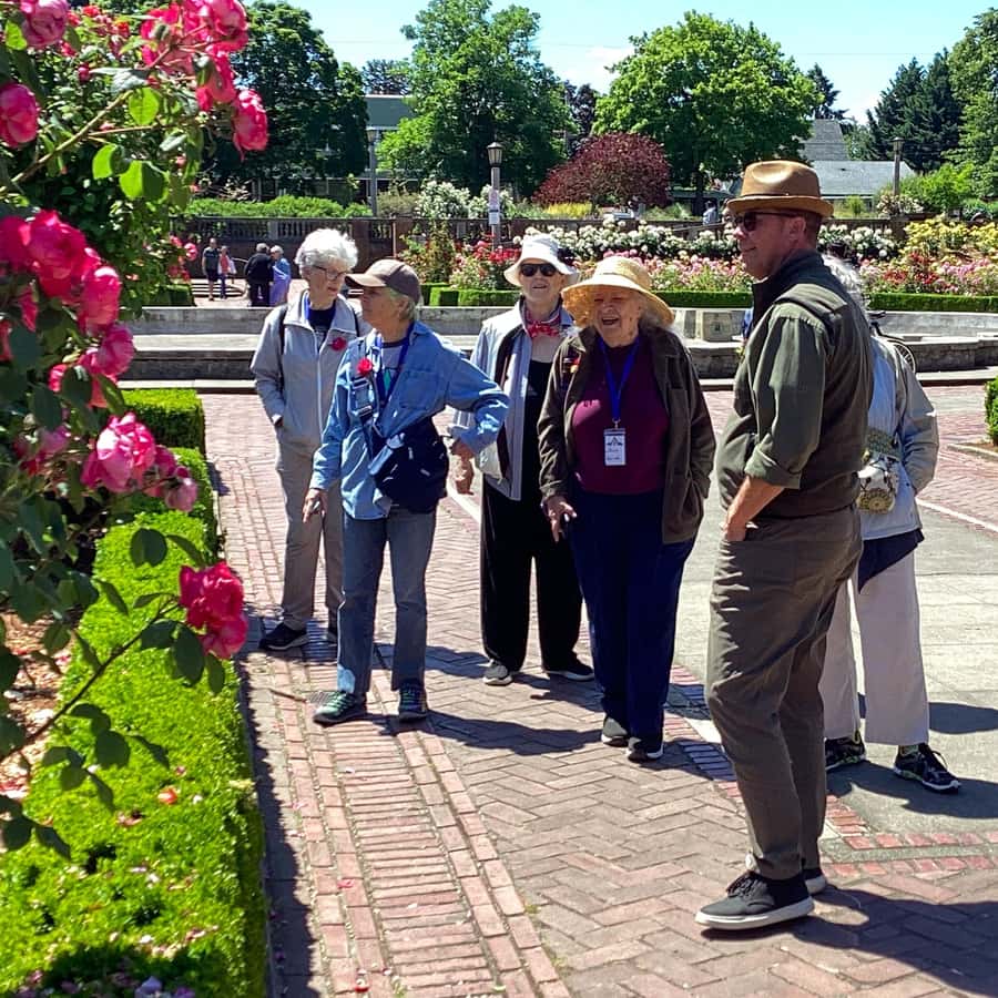 Portland City Tour and Waterfall Tour: Two Tours in One Day - Exploring Portland’s Gardens and Green Spaces