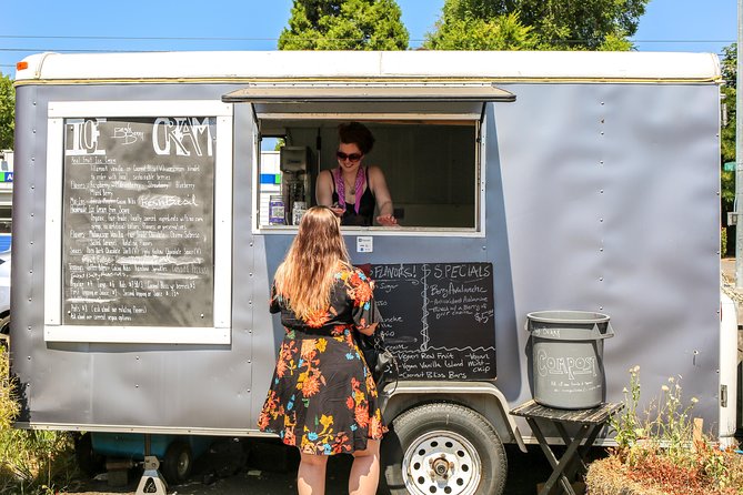 Portland Food Carts, Pods & Patios Tour - The Food and Drink Offerings