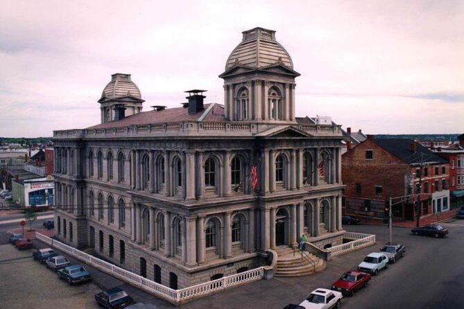 Portland Maine Self-Guided Walking Audio Tour - Exploring the Historic United States Custom House