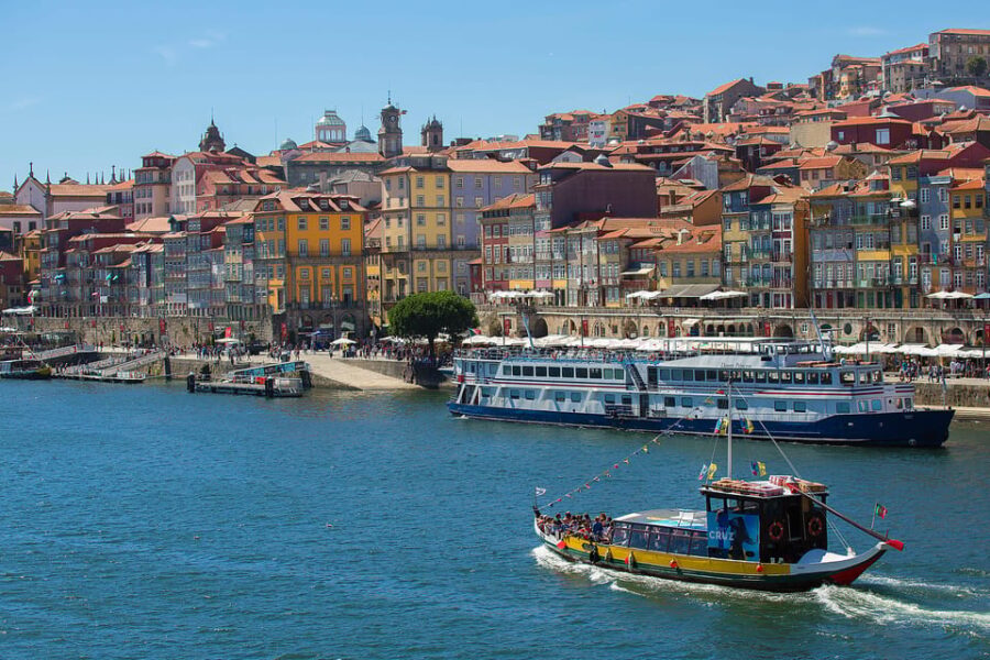 Porto: 50-Minutes Rabelo Boat Cruise on the Douro River - Departure Location and Meeting Point in Gaia