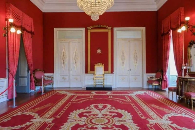 Porto Bishop's Palace Guided Tour - The Starting Point: Pelourinho do Porto as the Meeting Spot