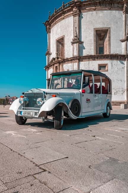 Porto: City Center Eco Car e Cruzeiro Rio Douro - Starting the Tour with Hotel Pickup in Porto