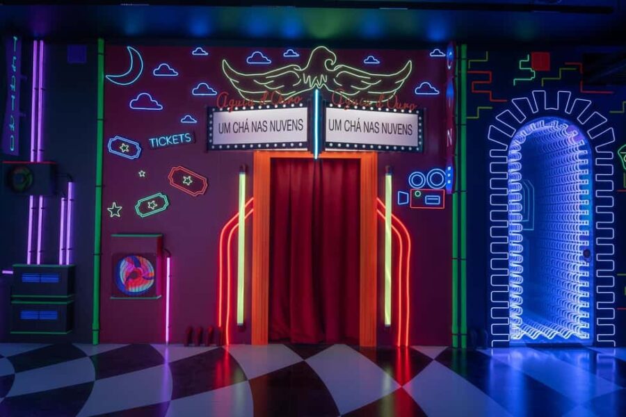 Porto: Neonia Immersive Museum Entry Ticket - The Entrance and Ticket Validation Process