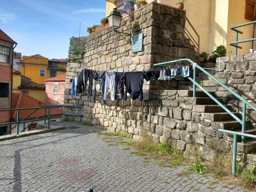 Porto: Off the Beaten Track Private Tour with Wine Tasting - The Tour’s Meeting Point and Duration