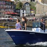 Porto: Private tour in the Douro (1 to 4 people) on a boat just for you - Scenic Route with Iconic Porto Landmarks
