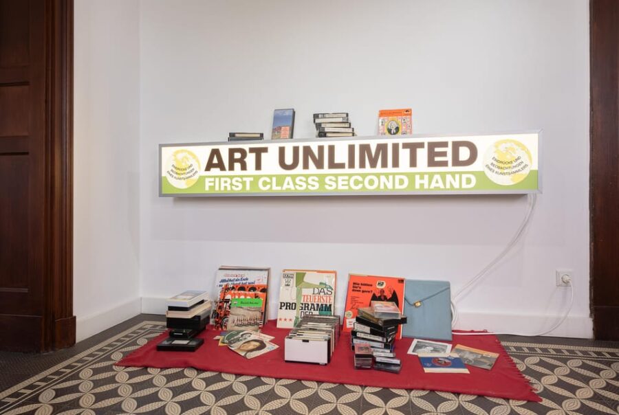 Potsdam: Villa Schöningen Entrance Ticket - Inside: Contemporary Art and the "Traces of the Body" Exhibition