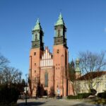Poznan: Srodka District and Cathedral Island Private Walking Tour - Exploring Poznan’s Old Market Square and Its Famous Goats