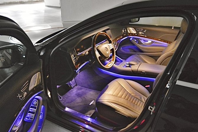 Prague airport luxury transfer by a Mercedes Benz S class - From Prague Airport to the City Center: Fast and Hassle-Free