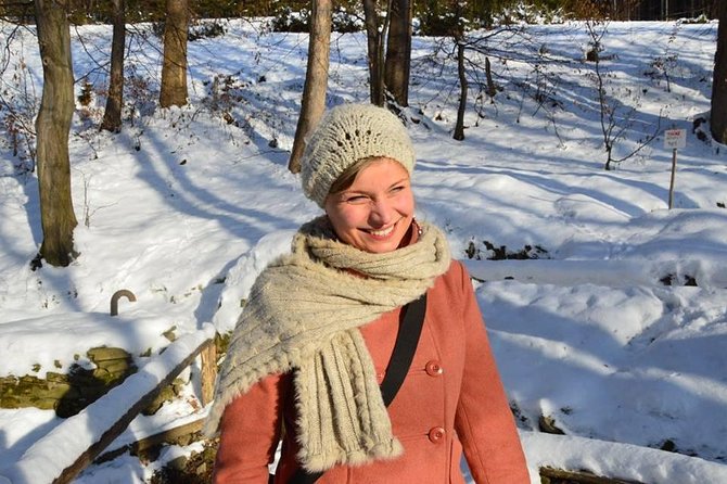 Prague Fairytale Tour: Old Town And Castle private tour - Discovering Lesser Town’s Artistic Charm