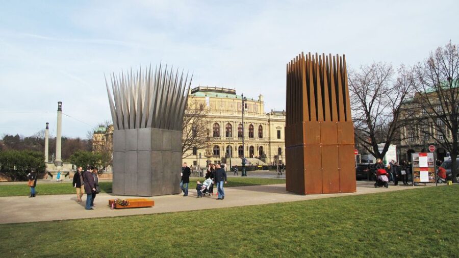 Prague: Old Town and Classical Concert Tour - Starting in the Heart of Old Town Square