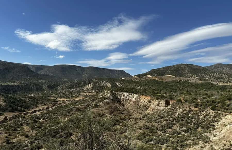 Prescott: Copper Canyon Hummer Tour - The Starting Point: Prescott’s Meeting Location at Montezuma Street