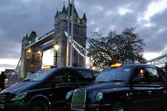Private 2-Hour Night Tour of London in an Iconic Black Cab - The Tower of London’s Nighttime Glow