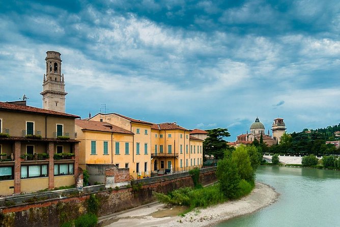 Private 2,5 hour Walking Tour of Verona with Private Tour Guide - Exploring the Picturesque Province of Verona