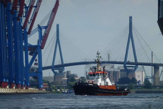 Private 3-Hour Hamburg Sightseeing Tour in a Mercedes Limousine - Exploring Hamburg’s Historic and Modern Architecture