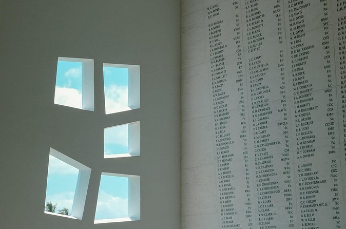 Private 3 Hour Tour of Honolulu with a visit to Pearl Harbor - Visiting the Pearl Harbor Historic Sites Visitor Center