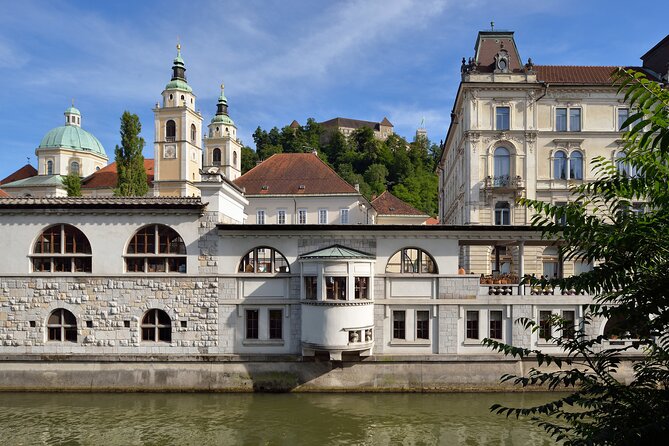 Private 3 hours walking Guided Immersion tour through Ljubljana - Crossing the Famous Triple Bridge (Tromostovje)