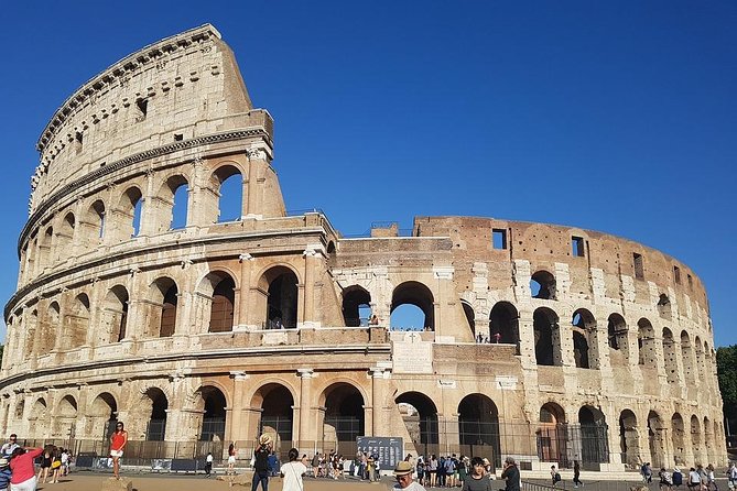 Private 4-Hour City Tour of Colosseum and Rome Highlights with Hotel Pick up - Starting with the Heart of Rome at Piazza Navona