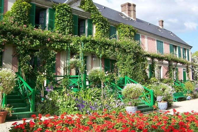 Private 5-hour Round Transfer to Giverny, Claude Monet museum from Paris - Key Points
