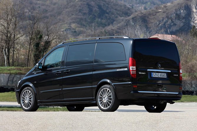 Private Airport Arrival Transfer: London Heathrow to Central London - Vehicles Used for the Private Transfer Service