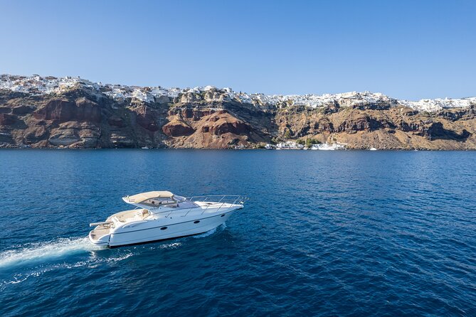 Private all included yacht Tour in Santorini - The Volcano and Mud Bath Experience