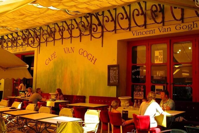 Private Arles, Les Baux de Provence and St Remy de Provence Tour - Walking Tour of Arles and its Roman Heritage