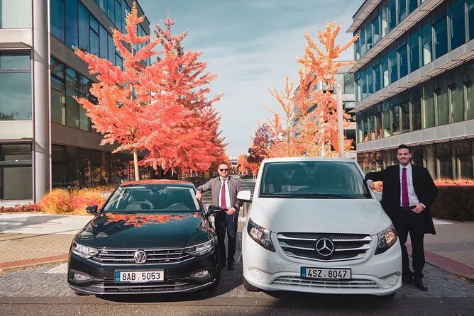 Private ARRIVAL Transfer by MINIVAN Mercedes Vito 8+1pax - The Comfort and Features of the Mercedes Vito