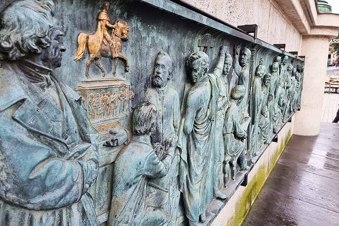 Private audio book city rally around Cologne Cathedral and the Old Town - What’s Included and What You Need to Bring