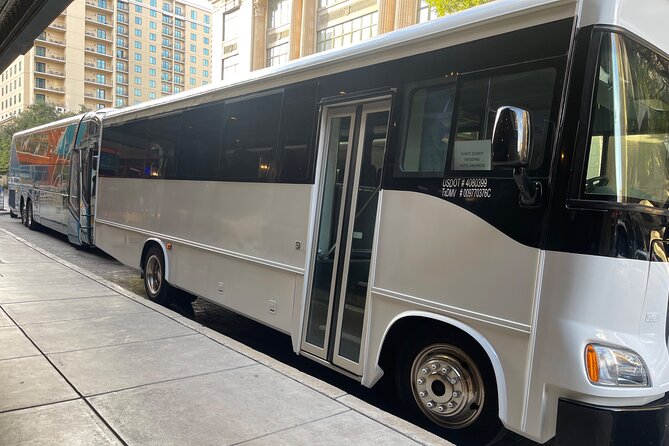 Private Austin Bergstrom Airport Transfer Charter Bus to Austin - How the Private Austin Airport Transfer Works