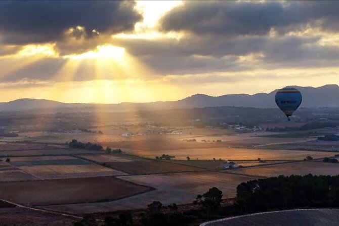 Private Balloon Flight Over Mallorca for Two People - The Flight Experience and Scenic Highlights