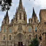 Private Barcelona Old Town and Gothic Quarter Walking Tour - The Charm of the Gothic Quarter: Roman Roots and Vibrant Energy