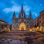 Private Barcelona Walking Tour & Wine Tasting + Tapas Dinner - Walking Through Barcelona’s Oldest Neighborhoods