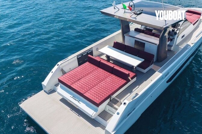 Private boat tour of the Island of Capri, Caves, Faraglioni - Starting Point and Duration of the Capri Tour