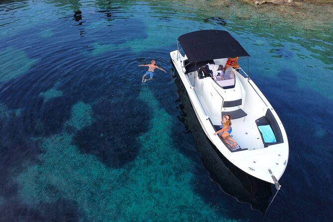 Private boat tour skippered by a local expert - fully customizable - Choosing the Right Boat for Your Group