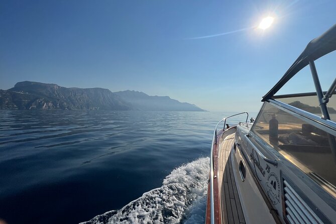 Private Boat Tour to Positano - Exploring the Sorrento Coast and Bagni Regina Giovanna