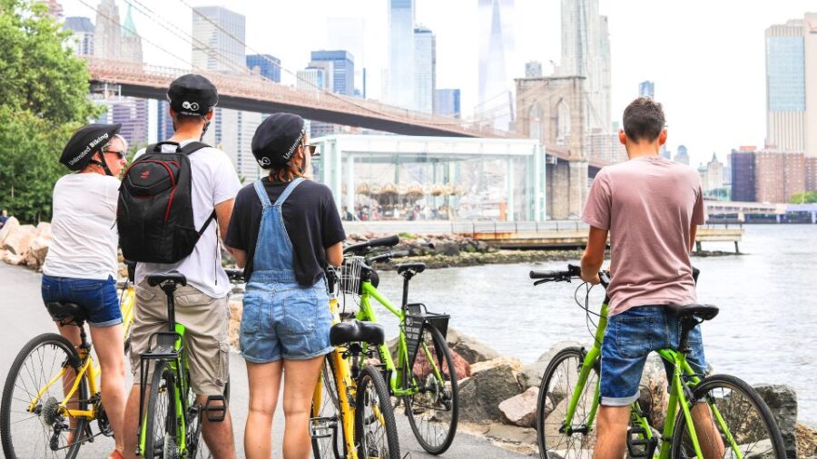 Private Brooklyn Bridge Bike Tour - Starting Point at Unlimited Biking on Chambers Street