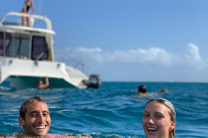 Private Catamaran Cruise and Snorkeling Tour in Honolulu - Cruise Route and Scenic Highlights