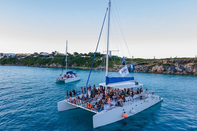 Private Catamaran from Cancun to Isla Mujeres | For up to 100 pp - Itinerary: From Caribbean Sailing to Isla Mujeres