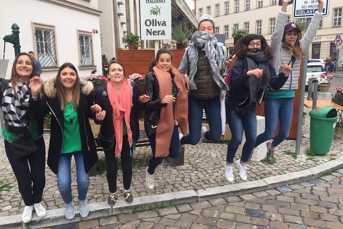 Private city discovery tour - A Historical Treasure Hunt - How the Smartphone-Guided Treasure Hunt Works