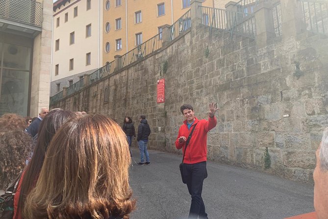 Private City Tour Pamplona - Visiting the Ayuntamiento de Pamplona on its Historic Square