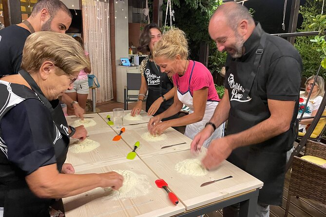 Private Cooking Class in LECCE: Handmade pasta - Salento Wines and Homemade Limoncello Tasting