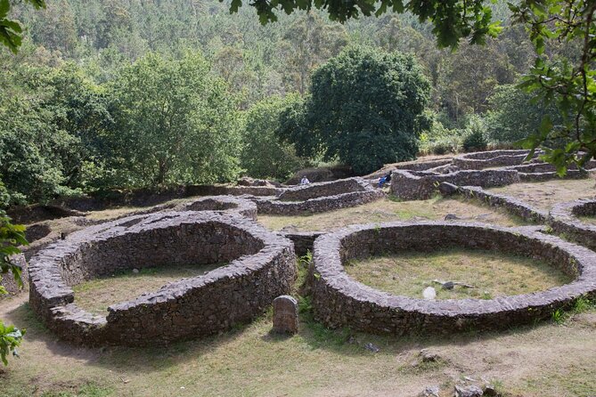 Private Costa de la Muerte and Cabo Finisterre Tour - Starting from Santiago de Compostela: Convenient Pickup and Drop-off