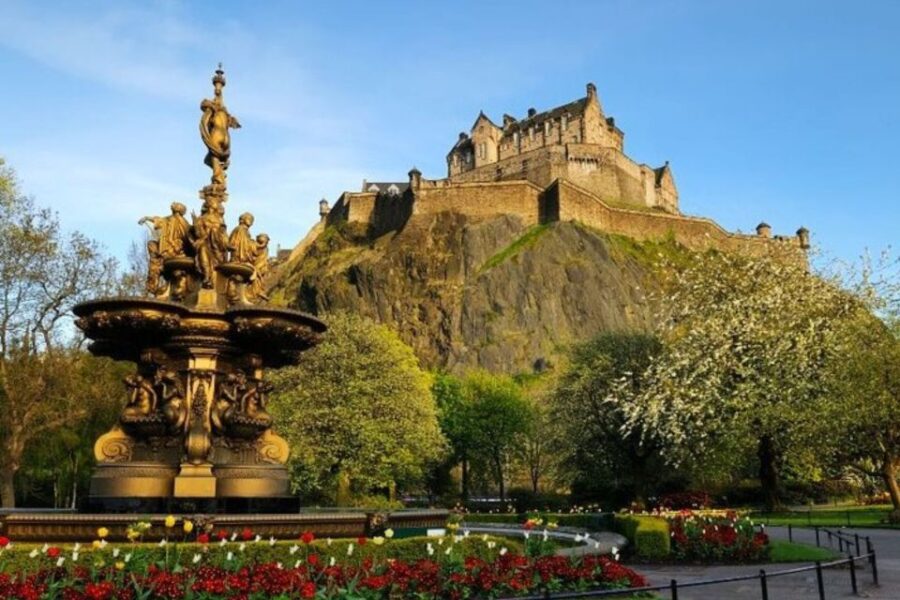 Private Custom Tour with a Local Guide in Edinburgh - From the Old Town to the New Town: Tailored Stops