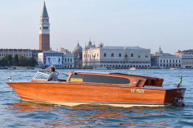 Private Departure Transfer from Venice to Marco Polo Airport - Convenience of Water Taxi from Venice Hotels to Airport